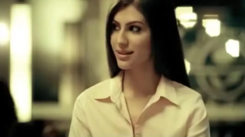 Samsung Series 5 Ultrabook Elnaaz Norouzi Promo Ad Video